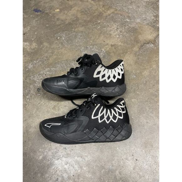 Puma LaMelo Ball MB.01 377368-12 Youth Black Mid Top Basketball Shoes Size 5 - Picture 1 of 7